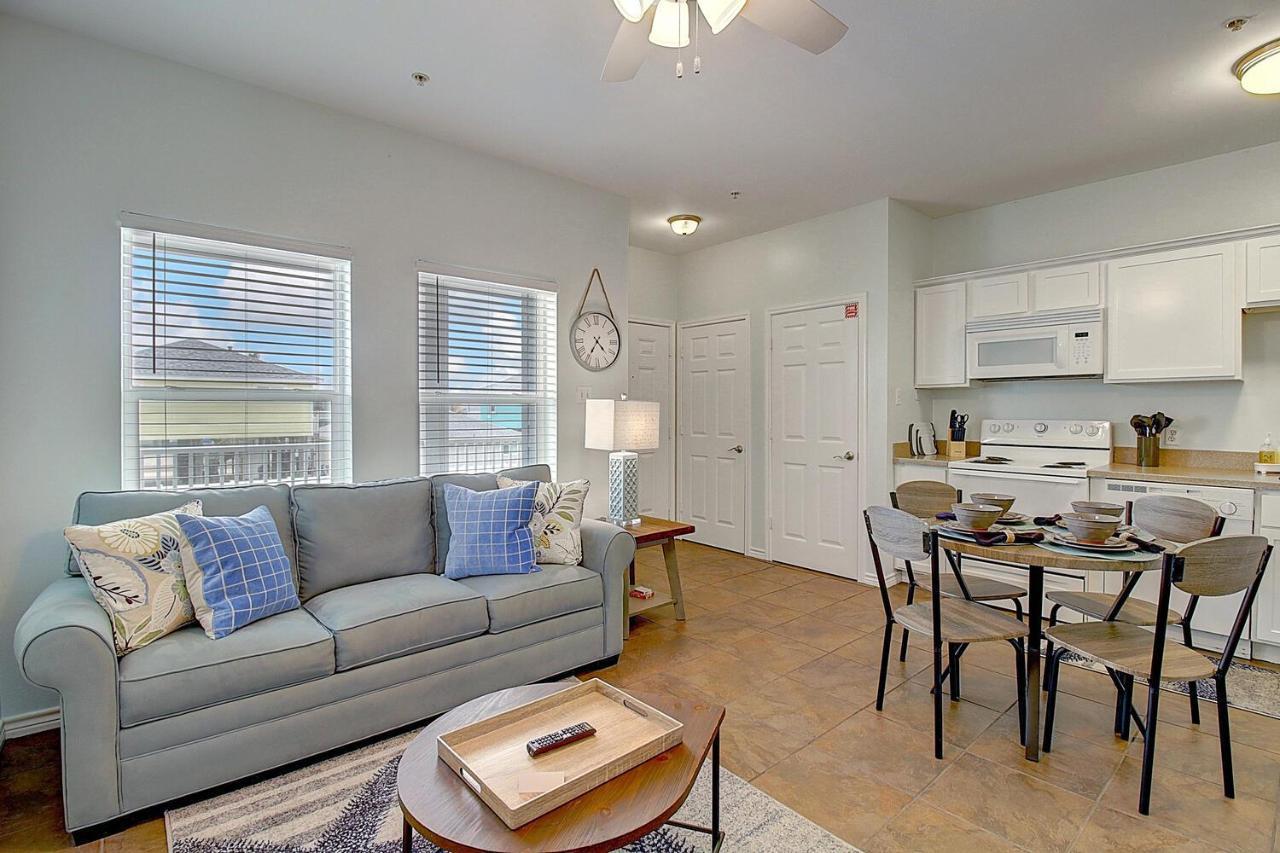 Shorts Story Apartment Port Aransas Exterior photo