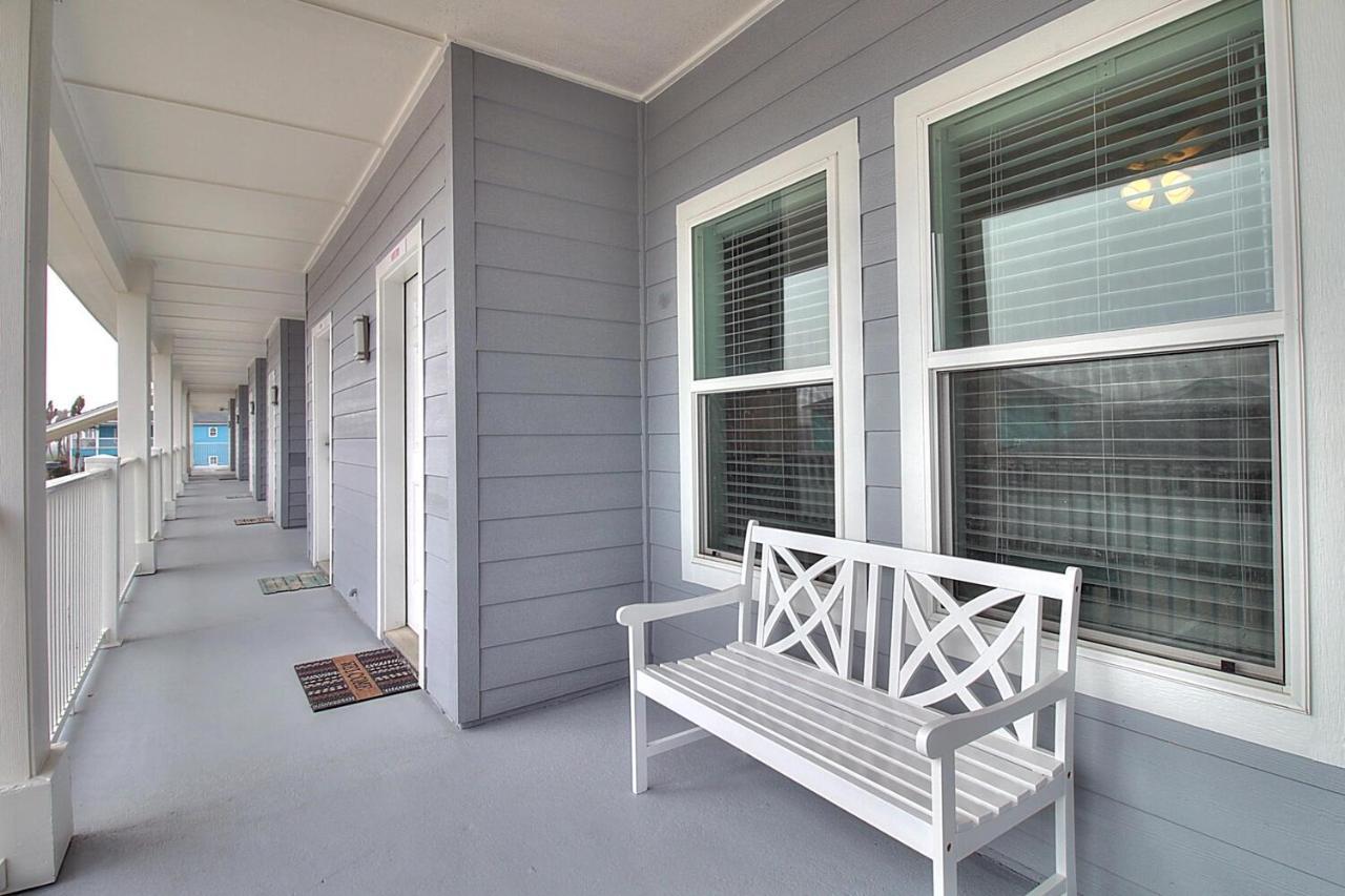 Shorts Story Apartment Port Aransas Exterior photo