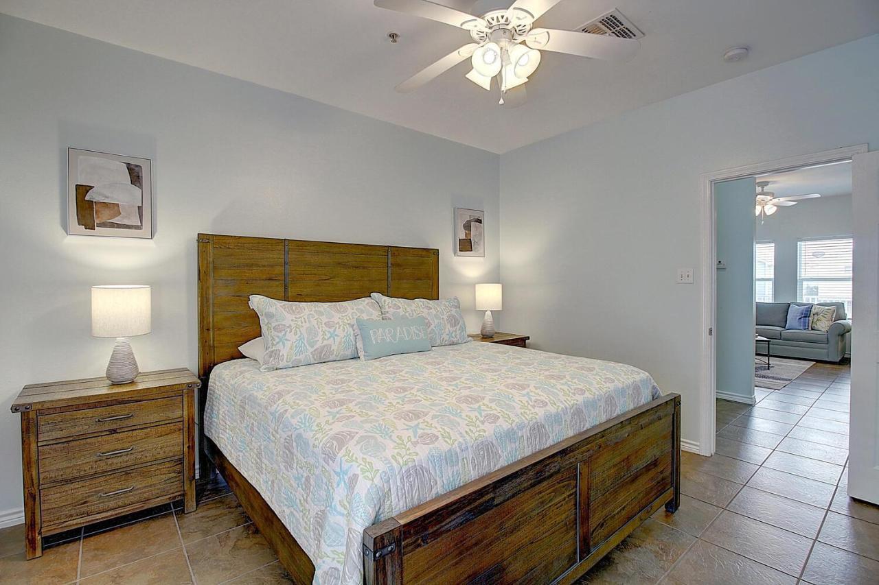 Shorts Story Apartment Port Aransas Exterior photo