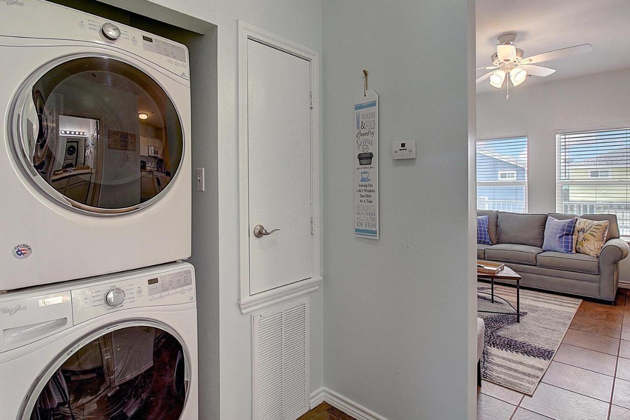 Shorts Story Apartment Port Aransas Exterior photo